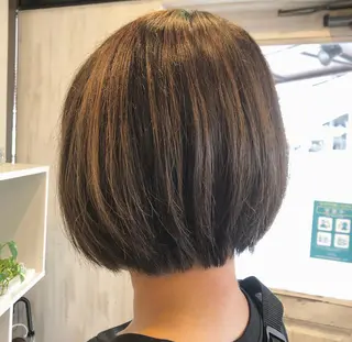 ショート カラー 谷口ゆめ/縮毛矯正/ 大人女子/眉ワックスのヘアスタイル