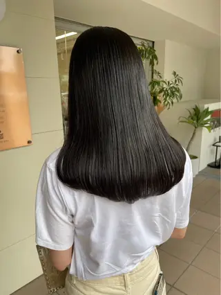 セミロング 砂川 冬羽のヘアスタイル