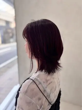 ミディアム 小園 彩夏のヘアスタイル