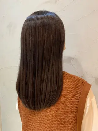 セミロング カラー カワニシ ＊のヘアスタイル