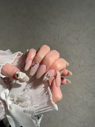 ネイル I-nailロング /ワンホン/キラキラのネイルデザイン