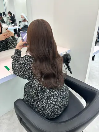 セミロング カラー トレンドレイヤー No.1/KOHEIのヘアスタイル