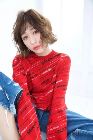 カラー ○HITOMI ○のヘアスタイル