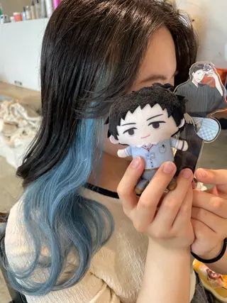 ロング カラー インナーカラー 推し ブリーチ  髪質改善のヘアスタイル