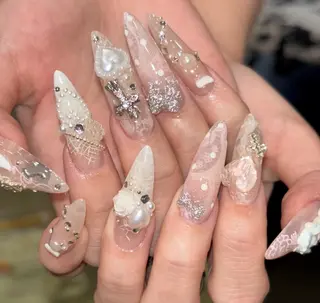 ネイル Pure&Rich Nailのネイルデザイン