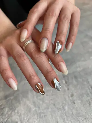 ネイル 深田 美雪のネイルデザイン