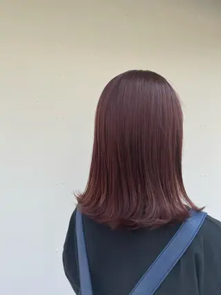 ミディアム カラー shiori ﾍﾞｰｼﾞｭｶﾗｰのヘアスタイル