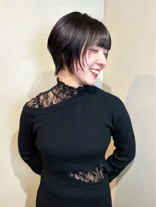 ショート Aya/四条烏丸/ インナーカラーのヘアスタイル