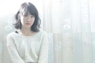 ミディアム 丸茂 聖名のヘアスタイル