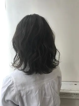 カラー いけだ　ひかり ハイライトくびれヘアのヘアスタイル
