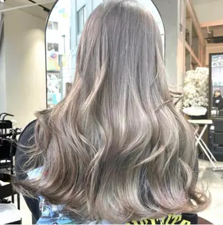 ミディアム カラー ヘアアレンジ 🌹TikTok４万 ﾌｫﾛﾜｰ🌹AKIのヘアスタイル