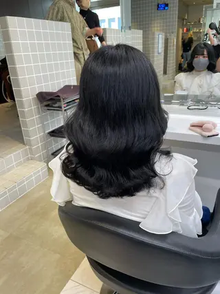 ミディアム カラー パーマ ヘアアレンジ メンズ キッズ ネイル マツエク・マツパ アイブロウ 🦋韓国レイヤー｜ 透明感グレージュ🦋のヘアスタイル