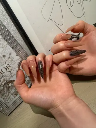 ネイル LINO nail chihori🌻のネイルデザイン