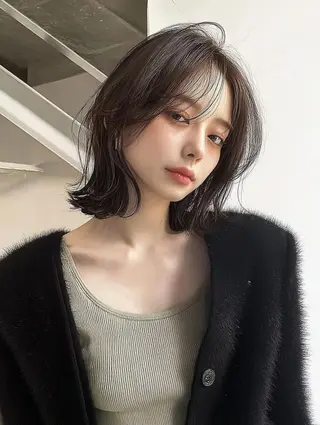 ミディアム 青木 りおのヘアスタイル