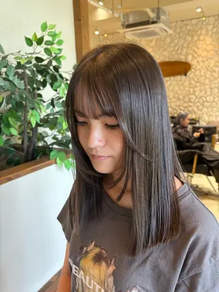 ミディアム 山口 南のヘアスタイル