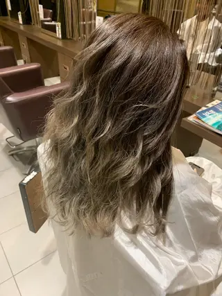 セミロング カラー 美髪形成！色素改善！ 秋田　和輝のヘアスタイル