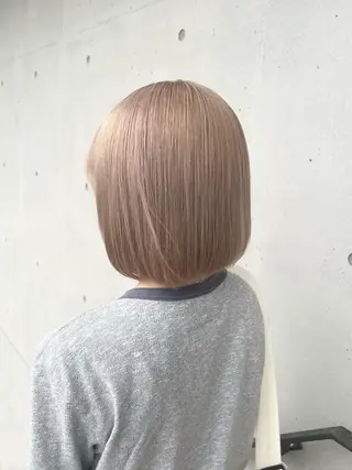ショート 艶髪レイヤー/ ハイトーンKeitaのヘアスタイル