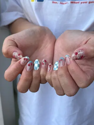 ネイル 手描き🌸ニュアンス monny nailのネイルデザイン