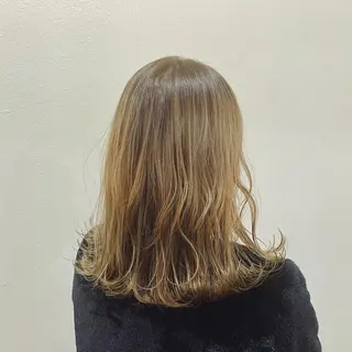 ミディアム カラー ヘアアレンジ キッズ ネイル マツエク・マツパ 切りっぱなしヘアボブ ミディアムヘアRYOのヘアスタイル