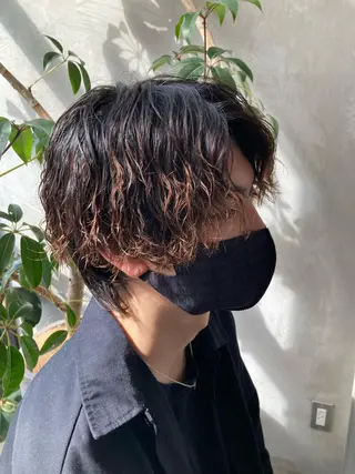 ショート カラー パーマ メンズ 波巻きスパイラルパー マ/シャドウパーマ駿のヘアスタイル