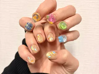 ネイル 五十部 瞳子 パラジェルのネイルデザイン