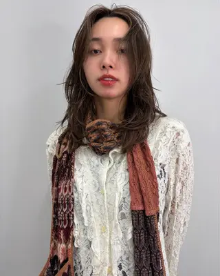 セミロング カラー 顔周りレイヤー /kokoro🦮のヘアスタイル