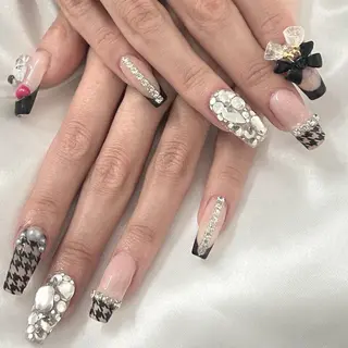 ネイル MODA MANAMIᵕ̈のネイルデザイン