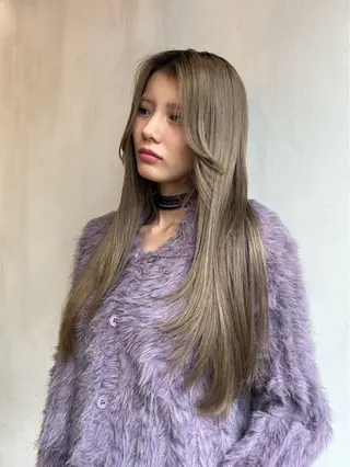ロング カラー 海外レイヤー/ ブロンドKazuhaのヘアスタイル