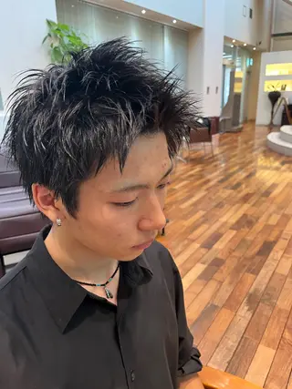 ショート 仲谷 直のヘアスタイル