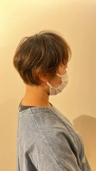 ショート あべ しおりのヘアスタイル