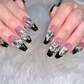 ネイル TiTi Pomme Rinoのネイルデザイン