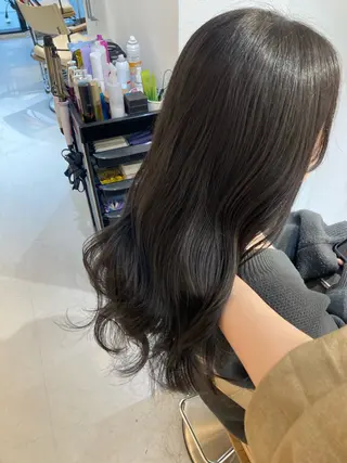 ロング ✨色持ちの良い艶 カラー✨蟹江真世のヘアスタイル