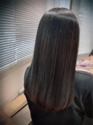 セミロング 坂本 なつきのヘアスタイル