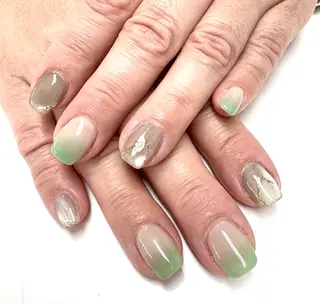 ネイル 吉田 里菜のネイルデザイン