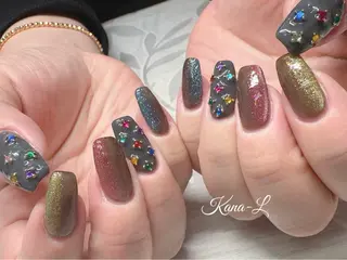 ネイル 芦辺 香奈のネイルデザイン