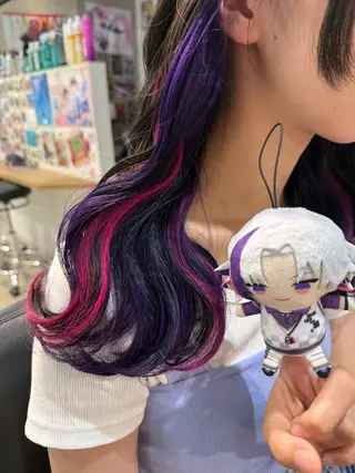 ロング カラー インナーカラー 推し ブリーチ 髪質改善のヘアスタイル
