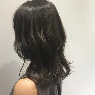 ミディアム カラー 狩野 羅夢のヘアスタイル