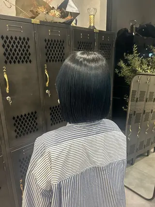 ショート カラー 丸山 莉世のヘアスタイル