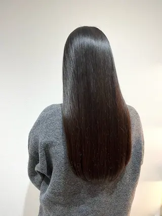 ロング 透明感Color🩶 髪質改善 ユウナ🦋のヘアスタイル