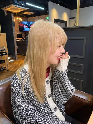 セミロング SWAN札幌 ハタザワリュートのヘアスタイル