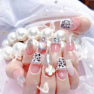 ネイル queens nailsalonのネイルデザイン