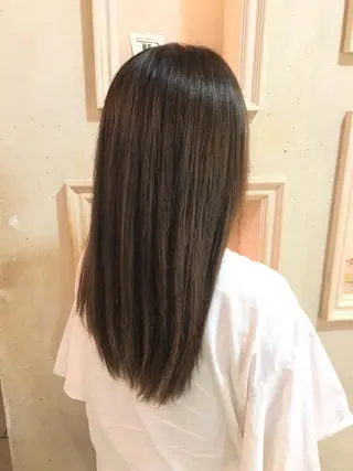 ロング カラー 井上 日菜乃のヘアスタイル
