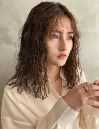 ロング パーマ 🛑柔らか透明感 カラー🛑大谷のヘアスタイル