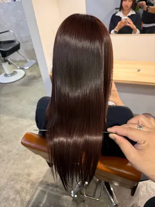 ロング GENIEE/堀江 髪質改善/ハイトーンのヘアスタイル