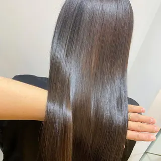 セミロング 髪質改善特化 安東駿介のヘアスタイル