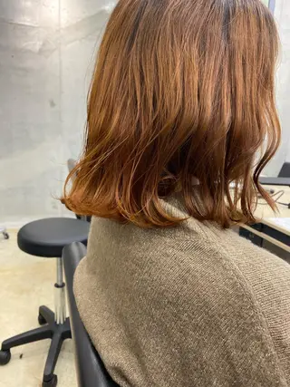 ミディアム カラー オリーブ/アッシュ やわらか透明感カラーのヘアスタイル