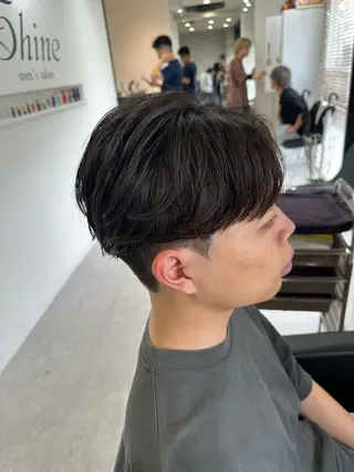 ショート パーマ メンズ ユウ🪄 パーマ指名No1のヘアスタイル