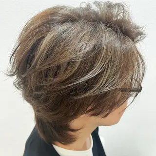 ミディアム 斉藤 凜のヘアスタイル