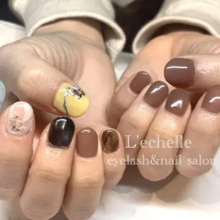 ショート .. momoko🕊のネイルデザイン