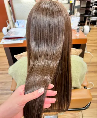 ロング 榮 百合香のヘアスタイル